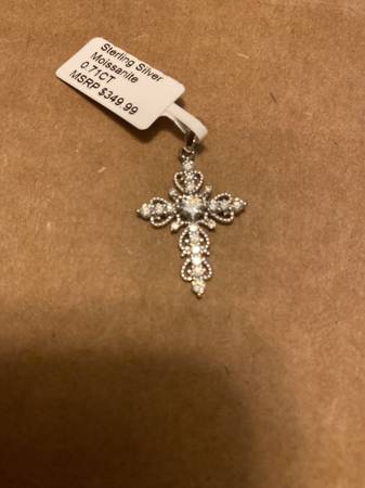 Brand new solid silvee Moissanite cross pendant 1