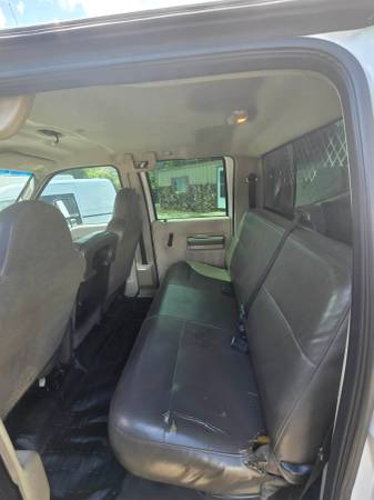 2009 Ford F-550 Crew Cab - Photo 13