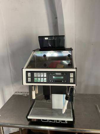 UNIC TANGO UNO – COMMERCIAL ESPRESSO MACHINE – TESTED – GREAT CONDITIO 1