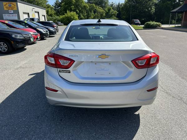 2017 CHEVROLET CRUZE LS AUTO - $9,995 (South Burlington vt)63622657910787122
