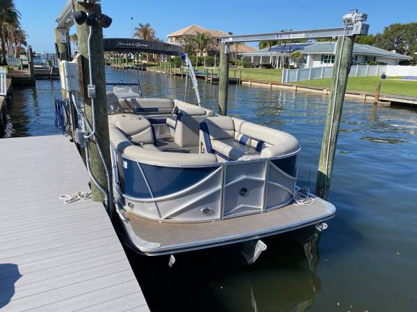 2020 SOUTH BAY PONTOONS 525 SB 2 3.0 TRI-TOON 1
