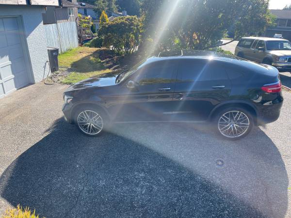 2019 Mercedes glc 300 COUPE - $28,900 (Edmonds)63617157023617123
