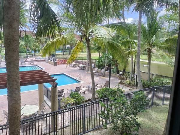 $1,900 / 2br - Majestic 2/2 for rent at Coral Springs (Coral Springs)64049282255747120