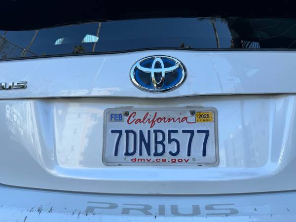 2014 Toyota Prius - $7,200 (Burbank)63623926761731123