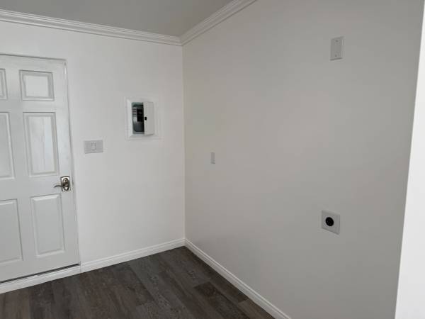 $1,900 / 1hab - 1100ft2 - UNO DE UNA HABITACIÓN (VISTA)63819386726785124