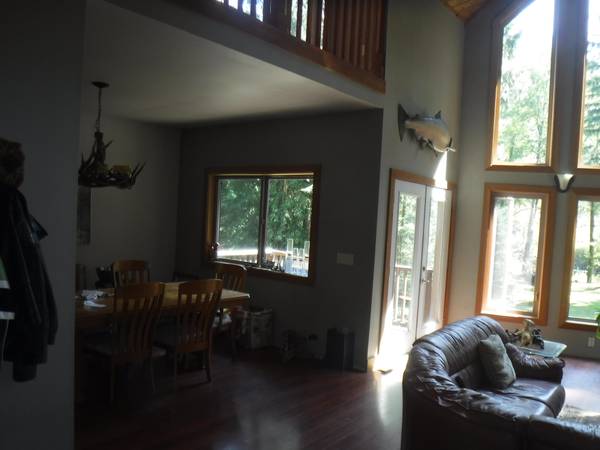$995 / 3br - 400ft2 - Beautiful River View in Granite Falls (Granite Falls)63891324395265121