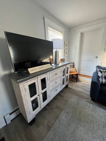 $1,950 / 1br - Short term, cozy inlaw safe neighborhood close to Salem Ma Hospital (Marblehead)63802048109825122