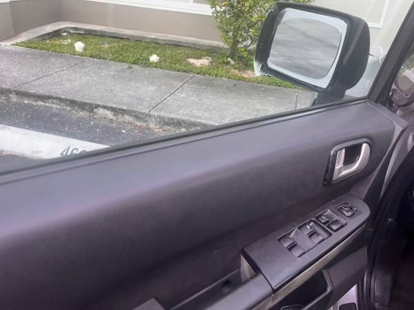 2006 Mitsubishi endeavor limited-$1500-clean title/ - Photo 3
