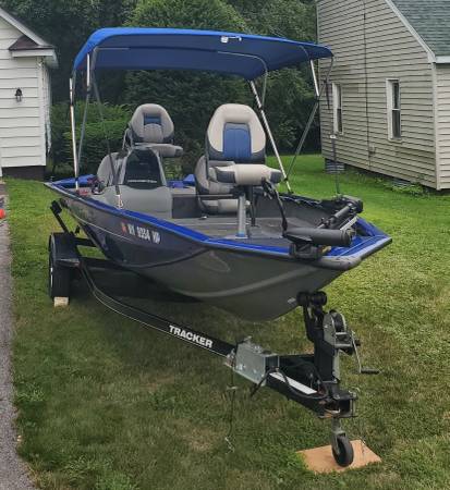 2015 Bass Tracker ProTeam 175TF 1