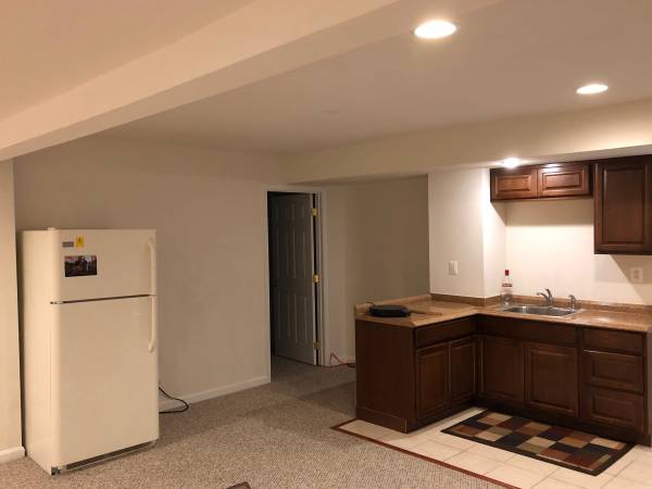 $1,450 / 2br - 2000ft2 - Huge Private Basement (2,000 sq ft) for ONE person (Manassas)64040025343491122