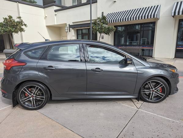 2016 Ford Focus ST Clean Title 63k Miles - $14,000 (sunnyvale)63469888858113121