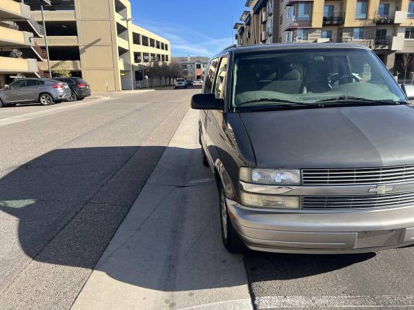 Furgoneta Mini Chevrolet Chevy Astro Base AWD de 3 puertas 2003 - $8,995 (+ Pammi Motors)63619824999811123