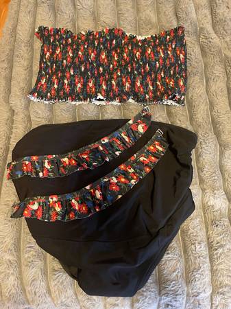 Maternity swim suit 1