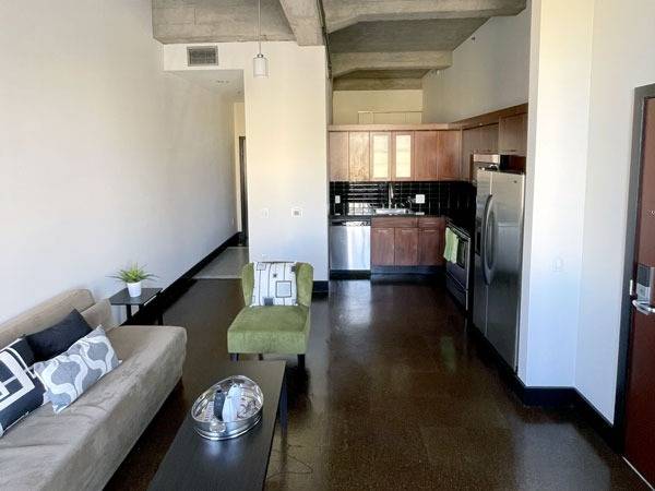 $2,695 / 1br - 607ft2 - Your Bright 1BR 1BA Loft apt, Near SJSU! Modern kitchen, W/D inside (san jose downtown)63785430099587122