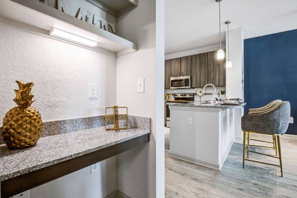 $1,375 / 1br - 641ft2 - Come home to a getaway - every day! Resort-style 1 bed, 1 bath! (Indian Land)63925335558787122
