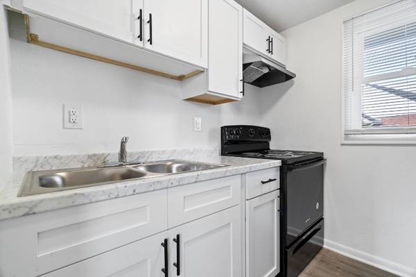 Cozy 1 Bed/1 Bath Unit in Alexandria - Rent $850 - Available 9/11/2025 1