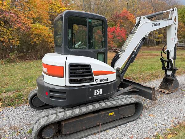 2015 Bobcat E50 Long Arm excavator w hydraulic coupler.  No DEF or DPF 1