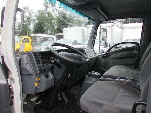 2010 Isuzu NPR HD DSL - Photo 8
