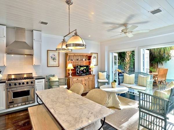 $594 / 3br - 2250ft2 - Refugio en el centro - Ubicación A++ con piscina climatizada privada/Bañera de hidromasaje (key West, FL)63944429681666122