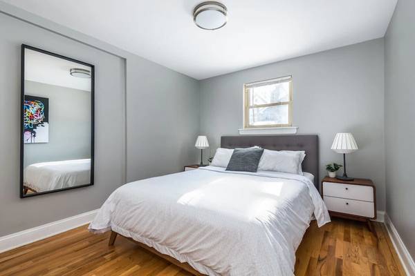 $2,400 / 1br - Luxury and great location private and furnished apt (Wst)63898733828482122