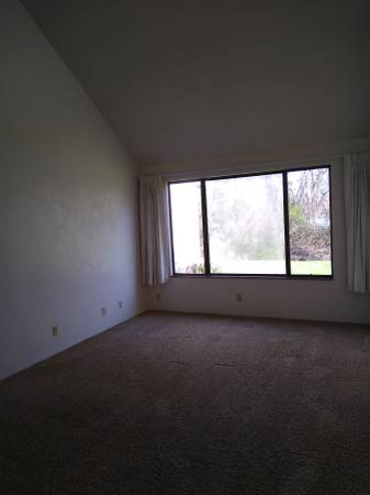 $1,495 / 2br - 1200ft2 - MOVE IN SPECIAL! 2 BD Townhome in a Tranquil Riverside Community!63977276461314121