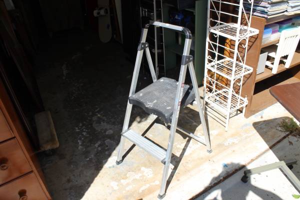 step stool ladder 1