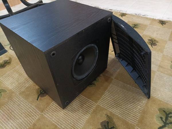 Boston Acoustics subwoofer 1