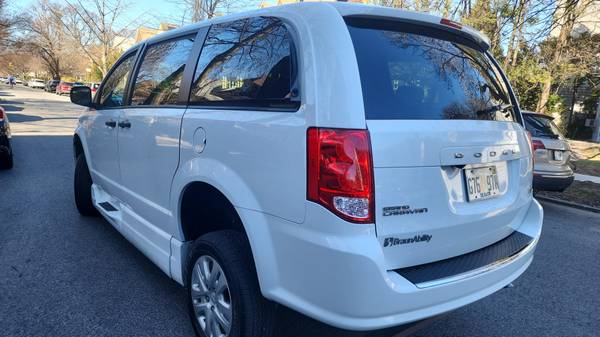 Furgoneta de movilidad accesible para sillas de ruedas Dodge GR Caravan 2019, 36 mil millas en California - $27,77763614663200897123