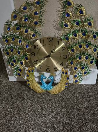Peacock clock 1