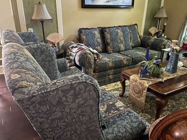 sofa plus 2 chair set 1