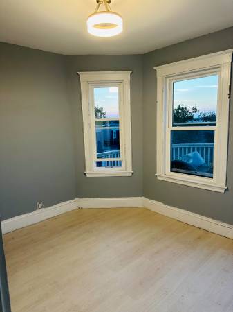 $3,400 / 3br - 1200ft2 - Waterviews atop Popes Hill (Neponset)63699393090177122