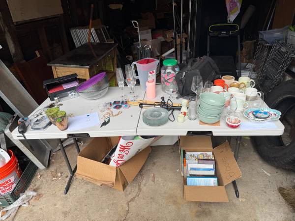 Yard sale photo