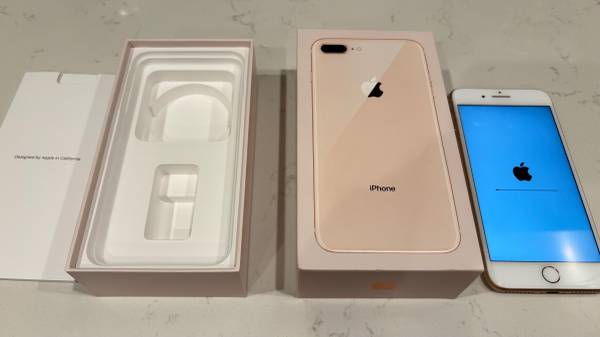 iPhone 8 Plus 64GB unlocked 1