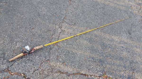 VINTAGE WRIGHT & MCGILL  DENCO  6 FT. CASTING FISHING ROD 1