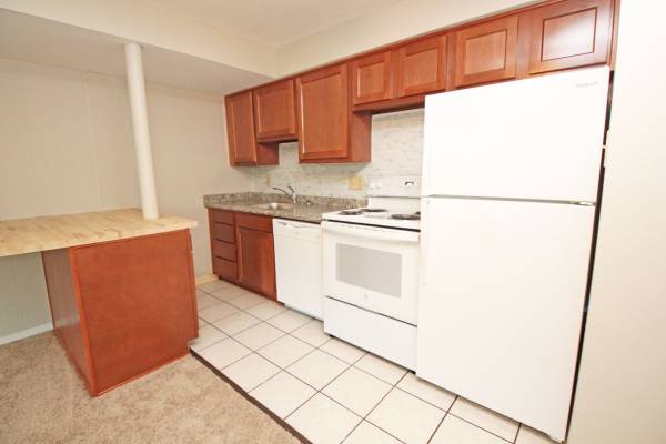 1BR/1BA in Crafton - ALL UTILITIES INCLUDED - Open Floorplan + Updated 1