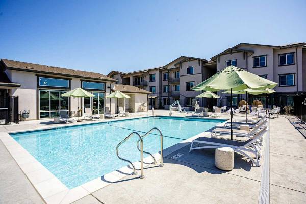 $2,670 / 2br - 1053ft2 - Almacenamiento adicional, armarios generosamente espaciosos con estantes, patio/balcón (fairfield / vacaville)63824144744705120