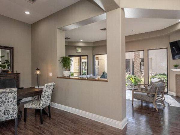 $2,200 / 2br - 1121ft2 - Location, Community, Quality Living. It Starts Here!63686316811521122