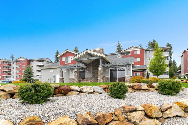 $1,625 / 2br - 984ft2 - View, Washer/Dryer, 2/bd (4034 West Idewild Loop, Coeur d'Alene, ID)63969876590594123
