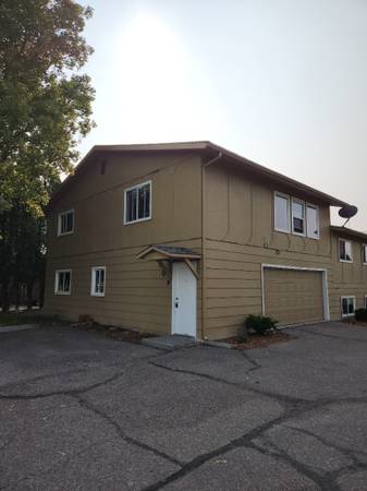 $1,995 / 3br - 1200ft2 - 909 Pattee Creek Drive Apt A (Missoula)63656975029891120