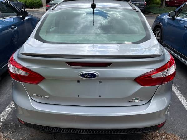 2013 Ford Focus SE Sedan - $7,490 (littleton)63621853028739122