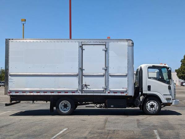 2015 Isuzu NQR 18FT - Photo 8