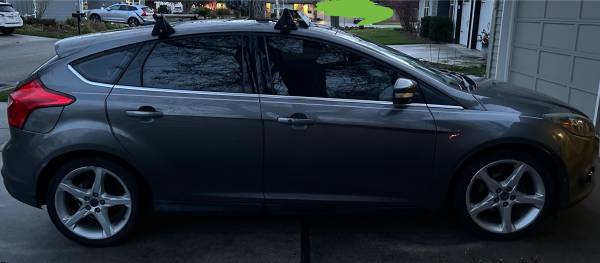 2012 Ford Focus Titanium Hatchback 1