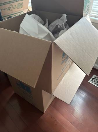 Free Moving Boxes w/ Packing Paper *pending pick up sunday* 1