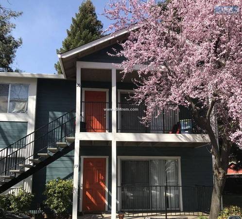 $950 / 1br - Super Spacious Refreshed 1 Bedroom w/ Private Balcony! Piedmont Brdr! (oakland piedmont / montclair)64023719343489124