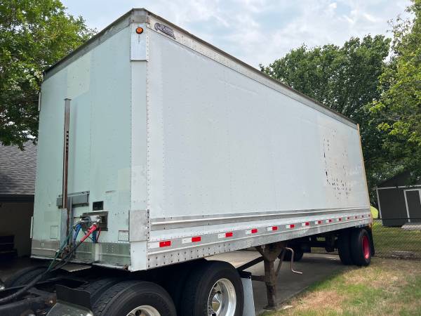 Great Dane 2004 28’ Van Trailer 1