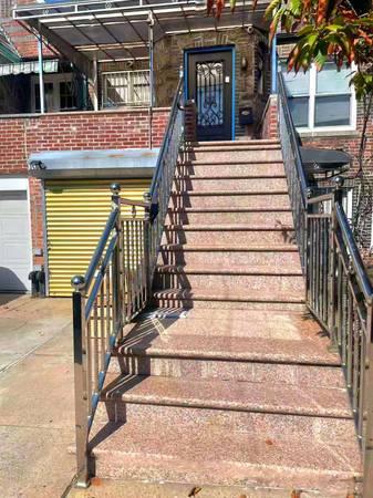 $3,200 / 3br - 3 BedRms 2 BathRms 2 Decks Battery Ave 2nd FL Brooklyn NY 11209 (Brooklyn NY)63949684892163121
