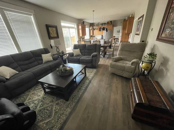 $900 / 5br - 3000ft2 - 2 furnished rooms in East Vancouver Camas (Vancouver, WA)63820909169025124