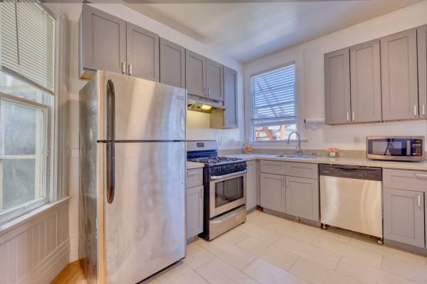 $4,199 / 2br - 816ft2 - 231 Collingwood- Amazing 2BD w/Deck & Yard in The Heart of The Castro! (castro / upper market)63667958842499121