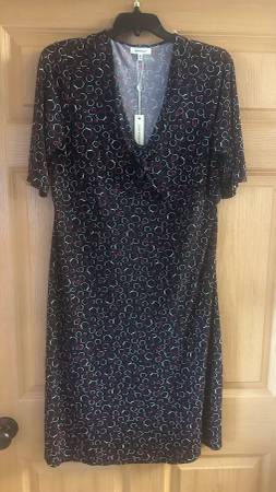 New Dress max studio size M , original $138 +tax 1