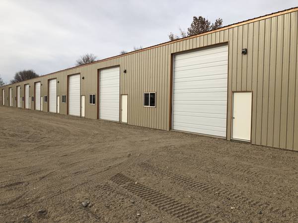 $250 / 576ft2 - 1 LARGE ENCLOSED STORAGE FOR RENT 24X24**2 Available November** (PAYETTE)64143939527041120